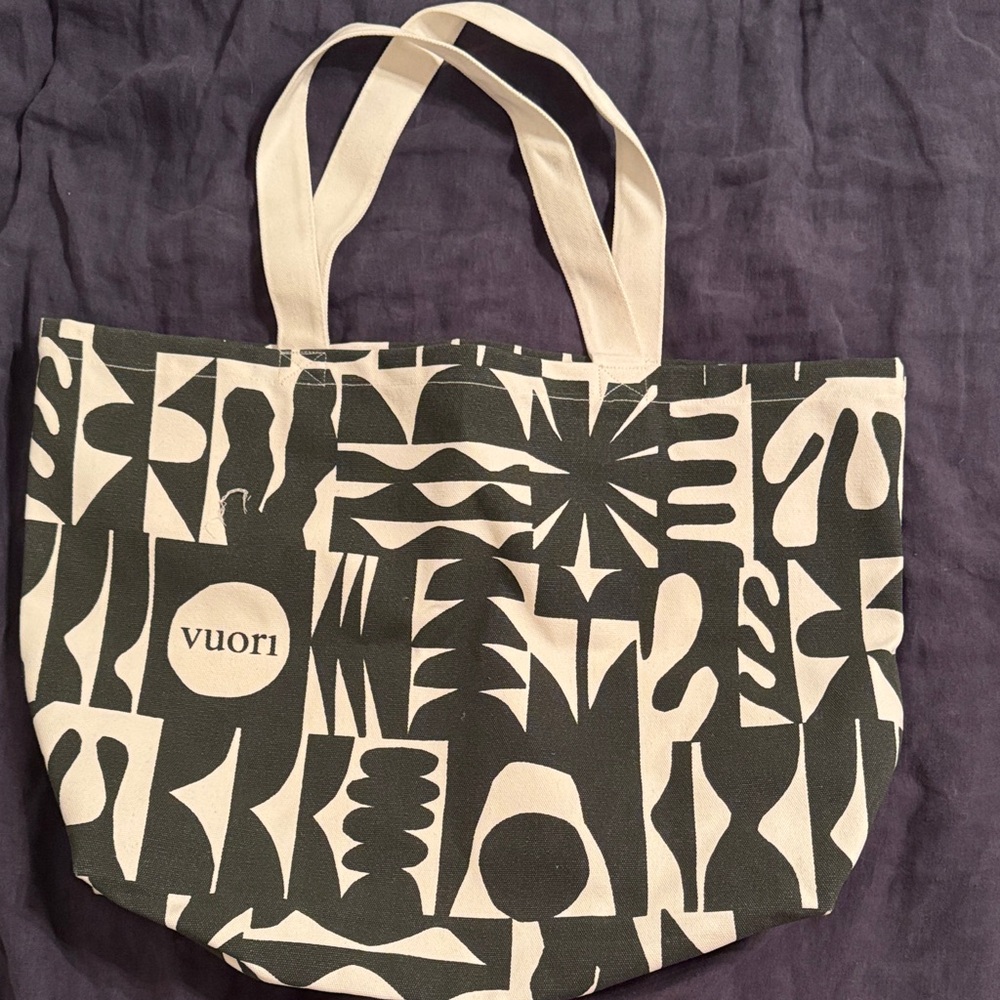 Vuori Abstract Green and Cream Tote